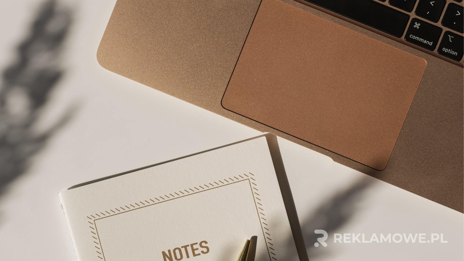 Różne rodzaje notatników reklamowych